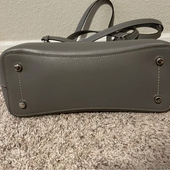 Authentic Vintage COACH Bag - Gray with Red Lining - Crossbody Option - Picture 5 of 9